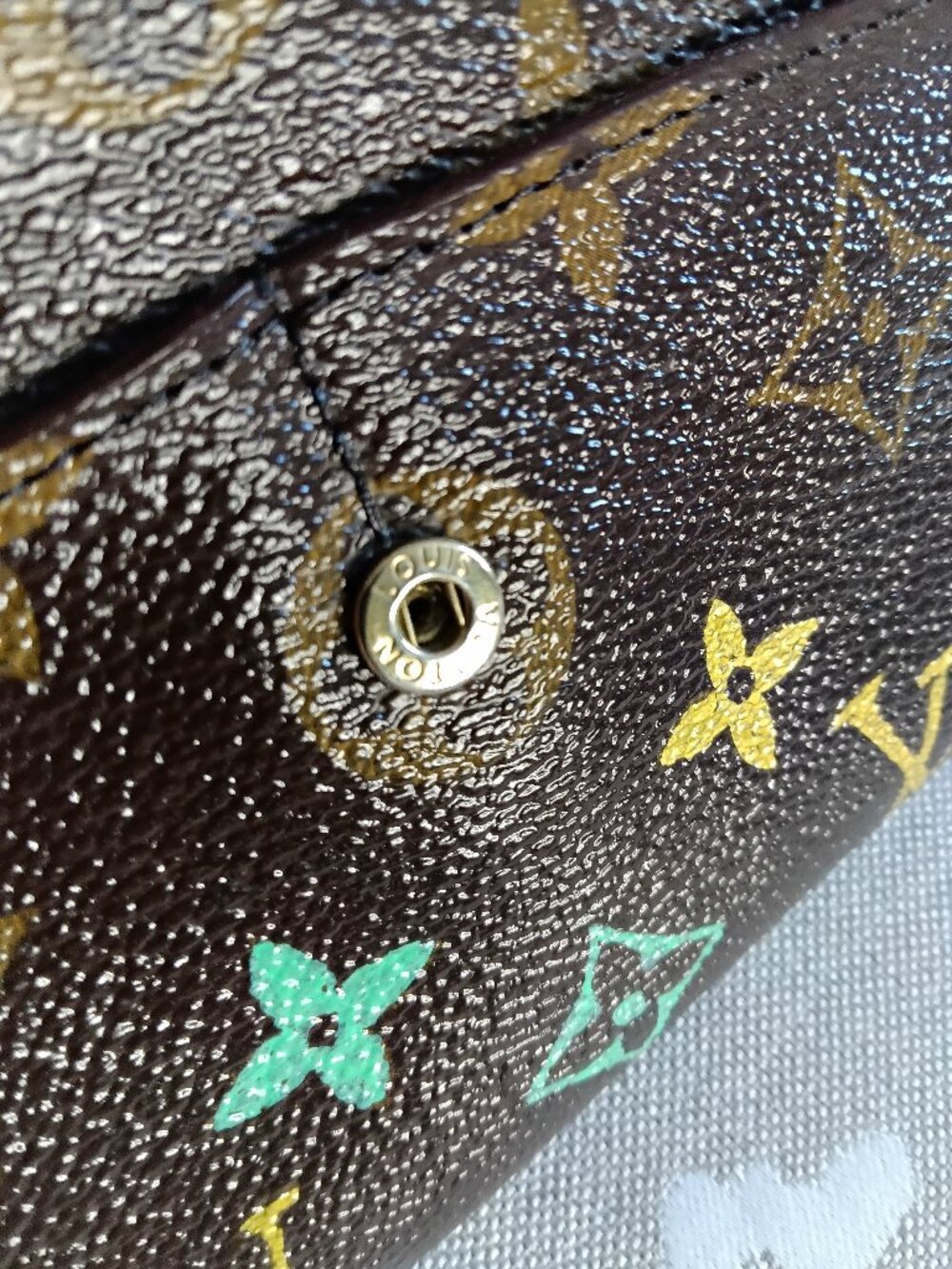 ✨ CUSTOM One of a Kind Hand-Painted Authentic Louis Vuitton Monogram Wallet ✨ - Picture 12 of 16